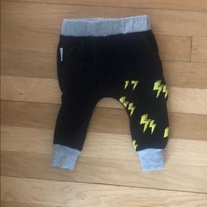 Tiny tribe pants 3-6 m